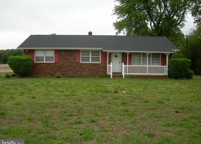 Property at 375 Foster Ave, Vineland, NJ 08360, 3 beds, 1.5 baths