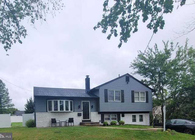 Property at 20 Tilford Rd, Somerdale, NJ 08083, 4 beds, 2 baths