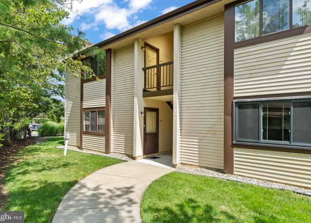 Property at 207 Lucas Ln, Voorhees, NJ 08043, 2 beds, 2 baths