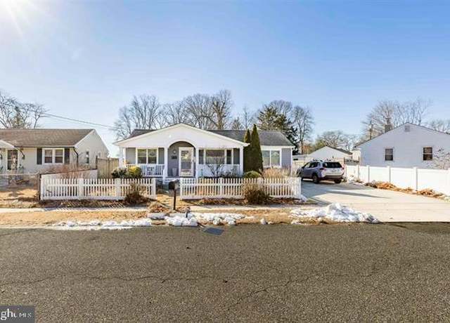 Property at 304 Whittier Ave, Cape May, NJ 08204, 3 beds, 2 baths