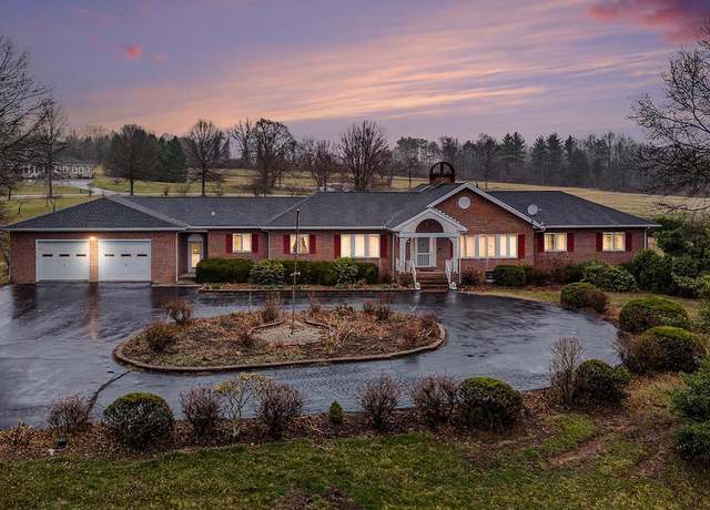 Property at 104 Badalamenti Dr, Phoenixville, PA 19460, 3 beds, 3 baths