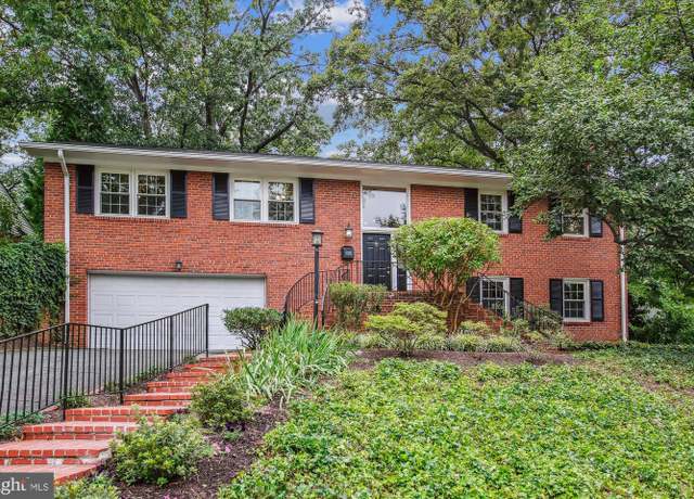 Property at 2322 S Pierce St S, Arlington, VA 22202, 5 beds, 3 baths