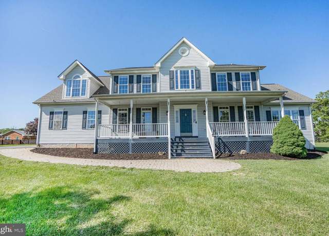 Property at 5040 Hummingbird Ln, Warrenton, VA 20187, 5 beds, 4.5 baths