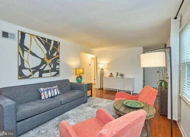 Property at 2830 Bolling Rd, Falls Church, VA 22042, 4 beds, 2 baths