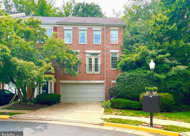 Property at 1310 Sundial Dr, Reston, VA 20194, 3 beds, 3 baths