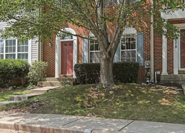 Property at 8876 Briarcliff Ln, Frederick, MD 21701, 3 beds, 2.5 baths