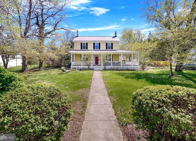 Property at 17811 Elgin Rd, Poolesville, MD 20837, 4 beds, 3 baths