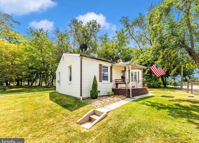 Property at 14021 Broadfording Church Rd, Hagerstown, MD 21740, 2 beds, 1 bath
