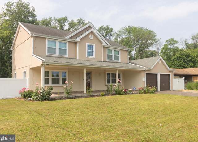 Property at 74 Gallaway Ln, Willingboro, NJ 08046, 4 beds, 2.5 baths