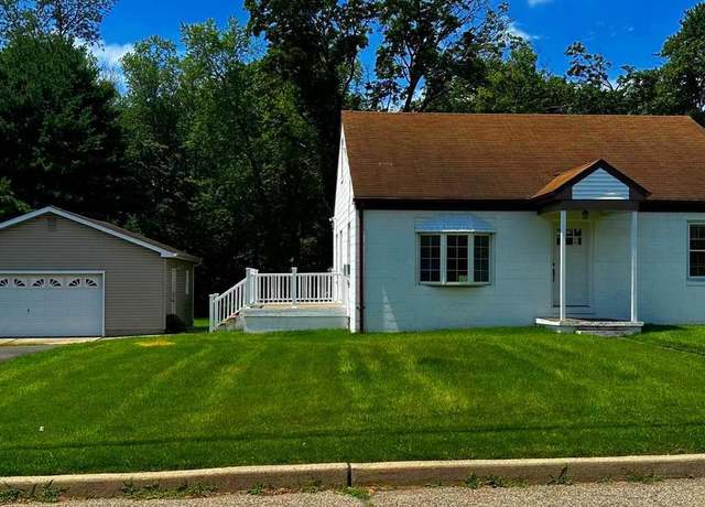 Property at 171 Drift Ave, Lawrence, NJ 08648, 2 beds, 1 bath