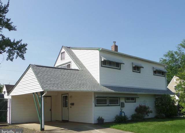 Property at 14 Inland Rd, Levittown, PA 19057, 4 beds, 2 baths