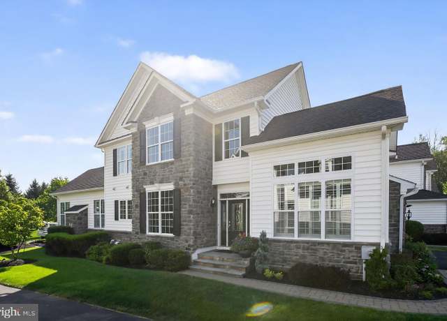 Property at 69 Hillyer Ln, Newtown, PA 18940, 3 beds, 2.5 baths