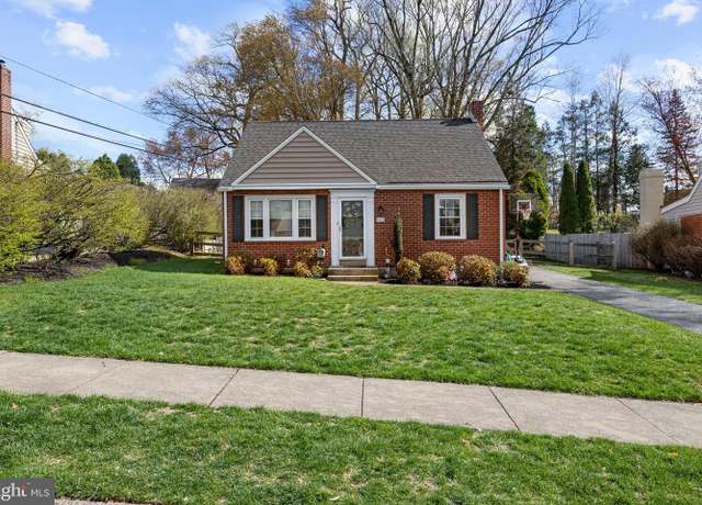 Property at 409 Paddock Rd, Havertown, PA 19083, 3 beds, 2 baths