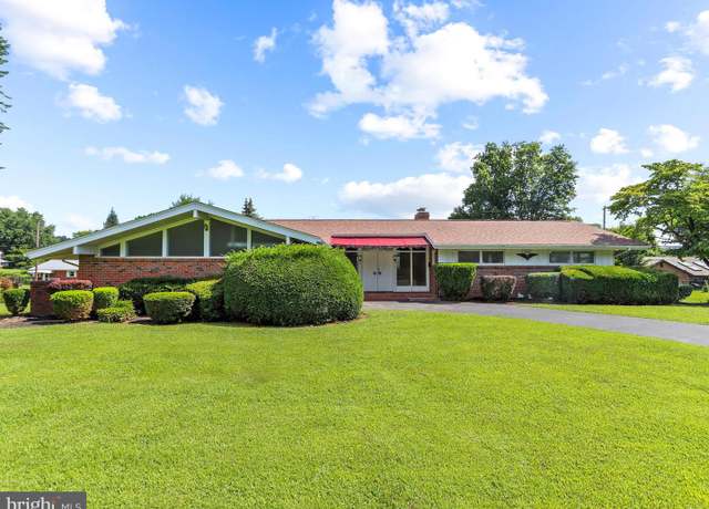 Property at 845 Mountain View Rd, Waynesboro, PA 17268, 3 beds, 2 baths