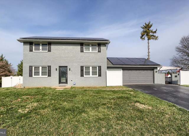 Property at 11 Stafford Dr, Palmyra, PA 17078, 4 beds, 4 baths