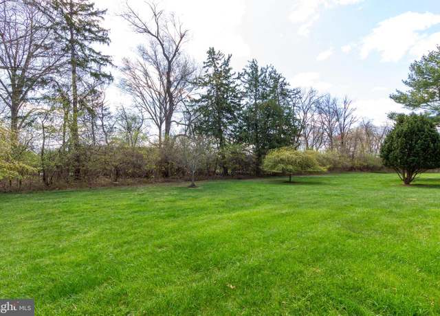 Property at 32 Ramsgate Ct, Blue Bell, PA 19422, 2 beds, 2.5 baths