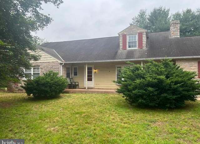Property at 60 Buckwalter Rd, Royersford, PA 19468, 3 beds, 1.5 baths