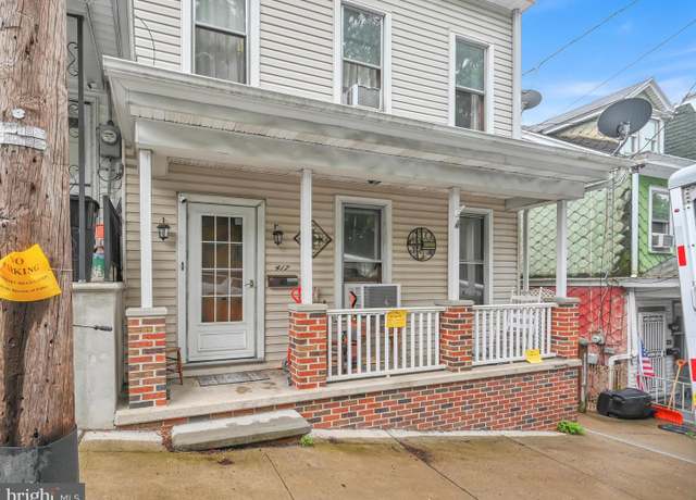 Property at 417 E Arch St, Pottsville, PA 17901, 3 beds, 1 bath