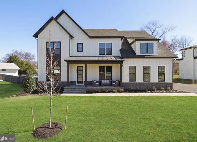 Property at 318 Center St N, Vienna, VA 22180, 6 beds, 5.5 baths