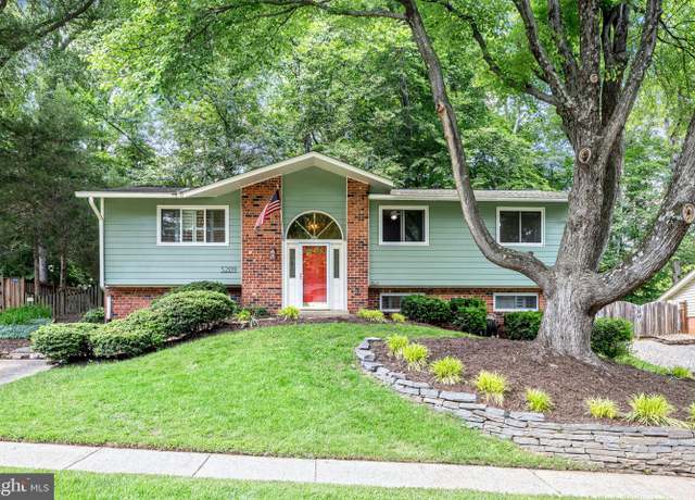 Property at 5209 Stonington Dr, Fairfax, VA 22032, 4 beds, 2.5 baths