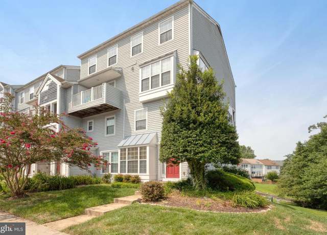 Property at 11708 Tolson Pl #11708, Woodbridge, VA 22192, 2 beds, 2.5 baths