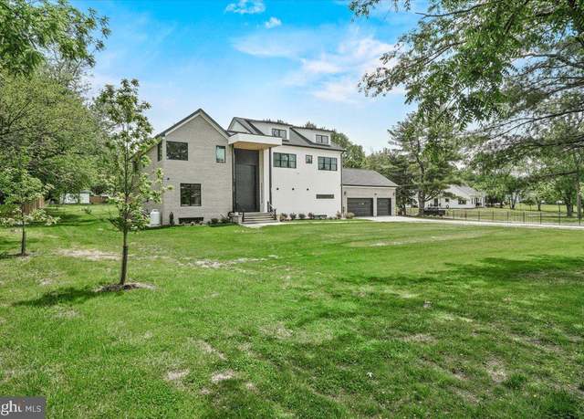 Property at 15807 Thompson Rd, Silver Spring, MD 20905, 7 beds, 5.5 baths