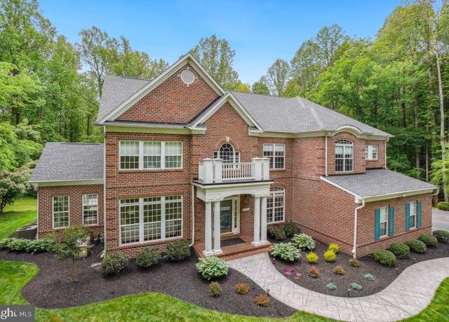 Property at 6703 Green Moss Dr, Upper Marlboro, MD 20772, 4 beds, 4.5 baths