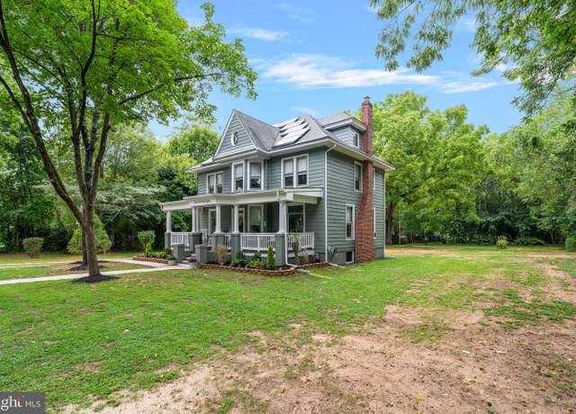 Property at 380 Salem Ave, Newfield, NJ 08344, 3 beds, 1.5 baths