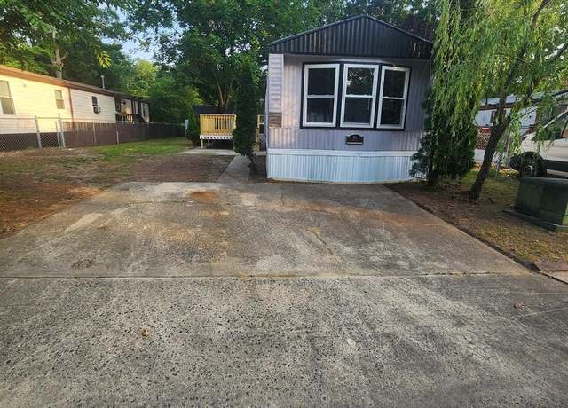Property at 800 College Dr #55, Vineland, NJ 08360, 2 beds, 2 baths