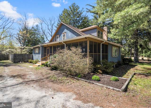 Property at 2137 Sicklerville Rd, Sicklerville, NJ 08081, 3 beds, 2 baths