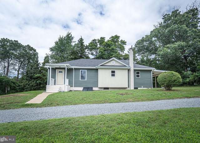 Property at 3 Ellis Ave, Berlin, NJ 08009, 3 beds, 2 baths