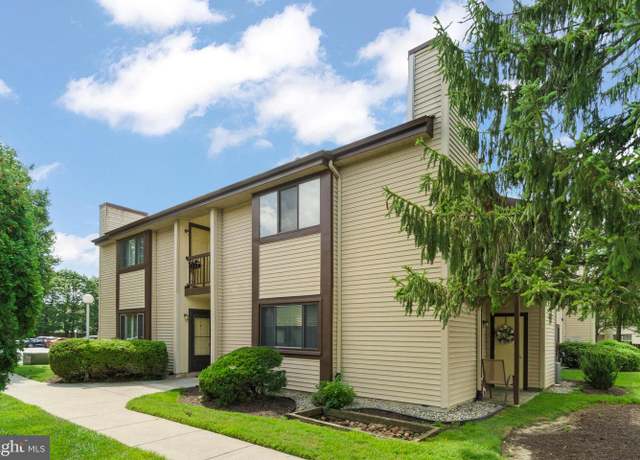 Property at 204 Lucas Ln, Voorhees, NJ 08043, 2 beds, 2 baths