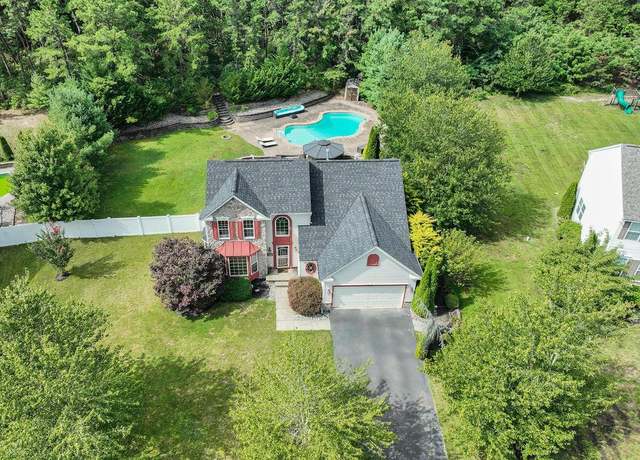 Property at 116 Rockrimmon Blvd, Barnegat, NJ 08005, 3 beds, 3.5 baths