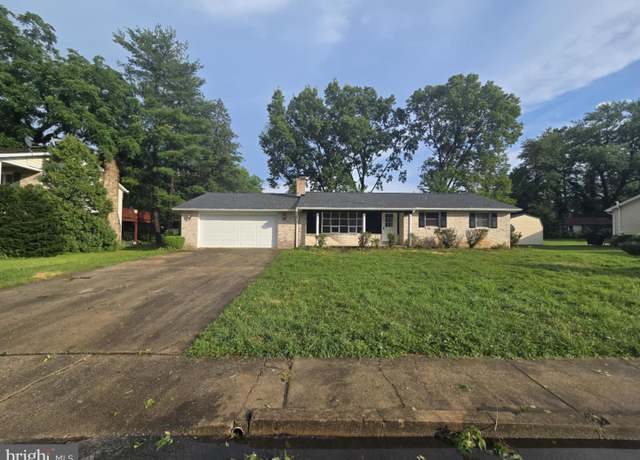 Property at 912 Forbes Rd, Carlisle, PA 17013, 5 beds, 2.5 baths