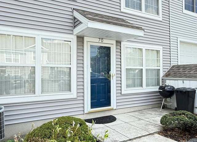 Property at 70 Courtyard Dr, Carlisle, PA 17013, 2 beds, 1.5 baths