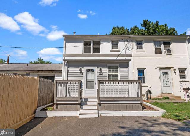 Property at 713 Dover Ct, Wallingford, PA 19086, 3 beds, 1 bath