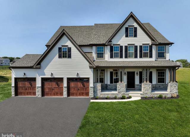 Property at 1016 Smyth Ln, Pennsburg, PA 18073, 5 beds, 5 baths