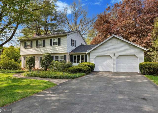 Property at 781 Barrymore Ln, Bethlehem, PA 18017, 4 beds, 2.5 baths
