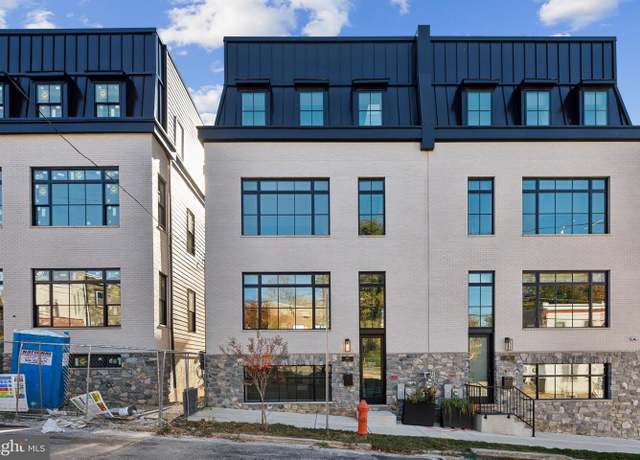 Property at 204 Kalos St, Philadelphia, PA 19128, 4 beds, 3.5 baths