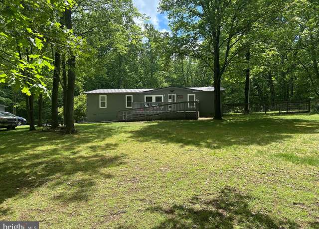 Property at 255 Sleepywoods Rd, Cross Junction, VA 22625, 3 beds, 2 baths