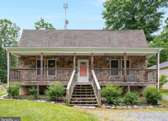 Property at 305 Winchester Dr, Winchester, VA 22602, 2 beds, 2 baths