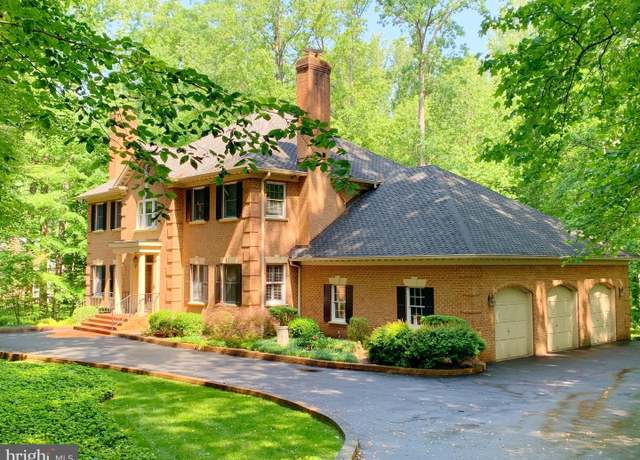 Property at 9090 Eaton Park Rd, Great Falls, VA 22066, 5 beds, 5.5 baths