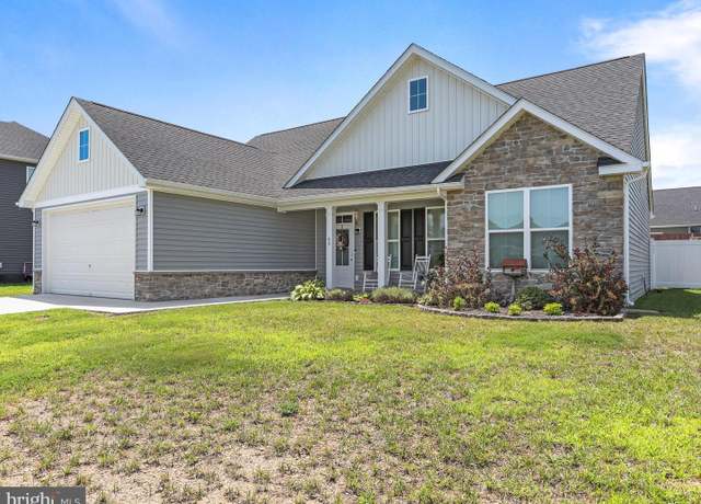 Property at 63 Briarcrest Cir, Martinsburg, WV 25403, 3 beds, 2 baths