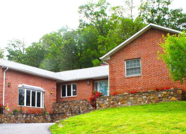 Property at 1065 Longwood Ave, Cumberland, MD 21502, 4 beds, 2.5 baths