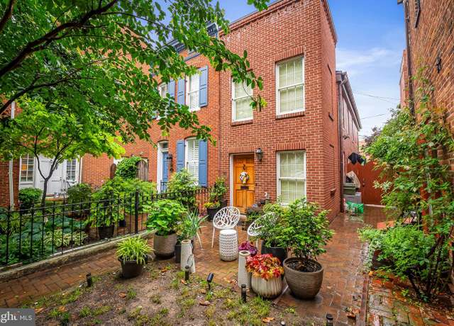 Property at 122 E Montgomery St, Baltimore, MD 21230, 2 beds, 1.5 baths