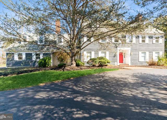 Property at 10 Baldwin Hill Pl, Moorestown, NJ 08057, 4 beds, 3.5 baths