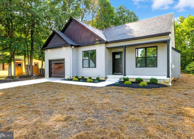 Property at 308 Oak St, Williamstown, NJ 08094, 3 beds, 2 baths
