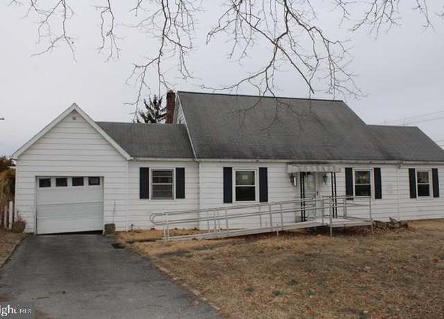 Property at 1475 Chambersburg Rd, Gettysburg, PA 17325, 3 beds, 2 baths