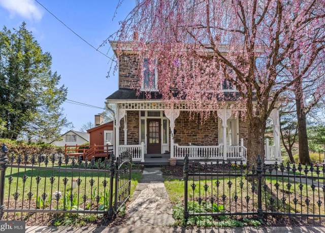 Property at 132 E Walnut St, Sellersville, PA 18960, 5 beds, 3 baths