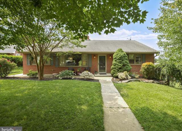 Property at 520 Overhill Dr, Chambersburg, PA 17202, 3 beds, 1.5 baths